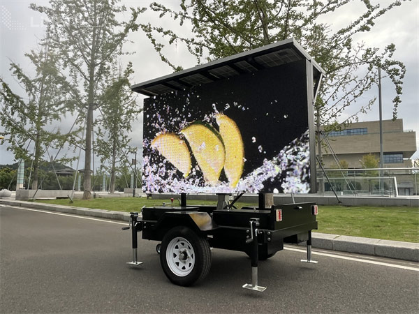linsn-advertising-outdoor-led-trailer-2